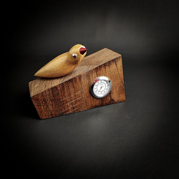 ساعت خاص چوبی
