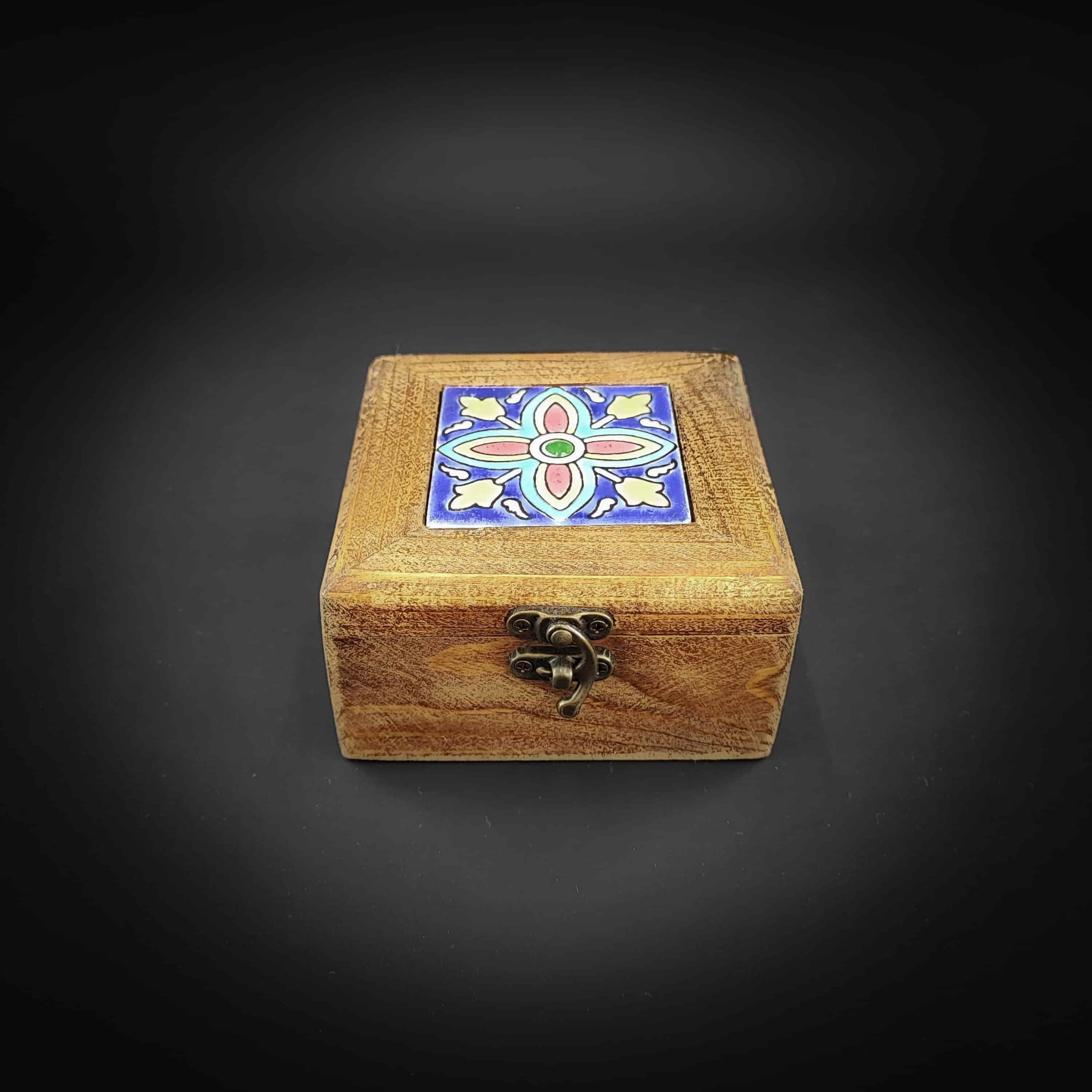 جعبه چوبی لیماک